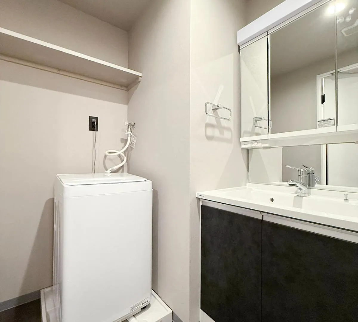 Lifement - 1Min To Peace Park, Modern And Secure Apt Hiroshima Apartment