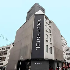 3* Hotel Trust